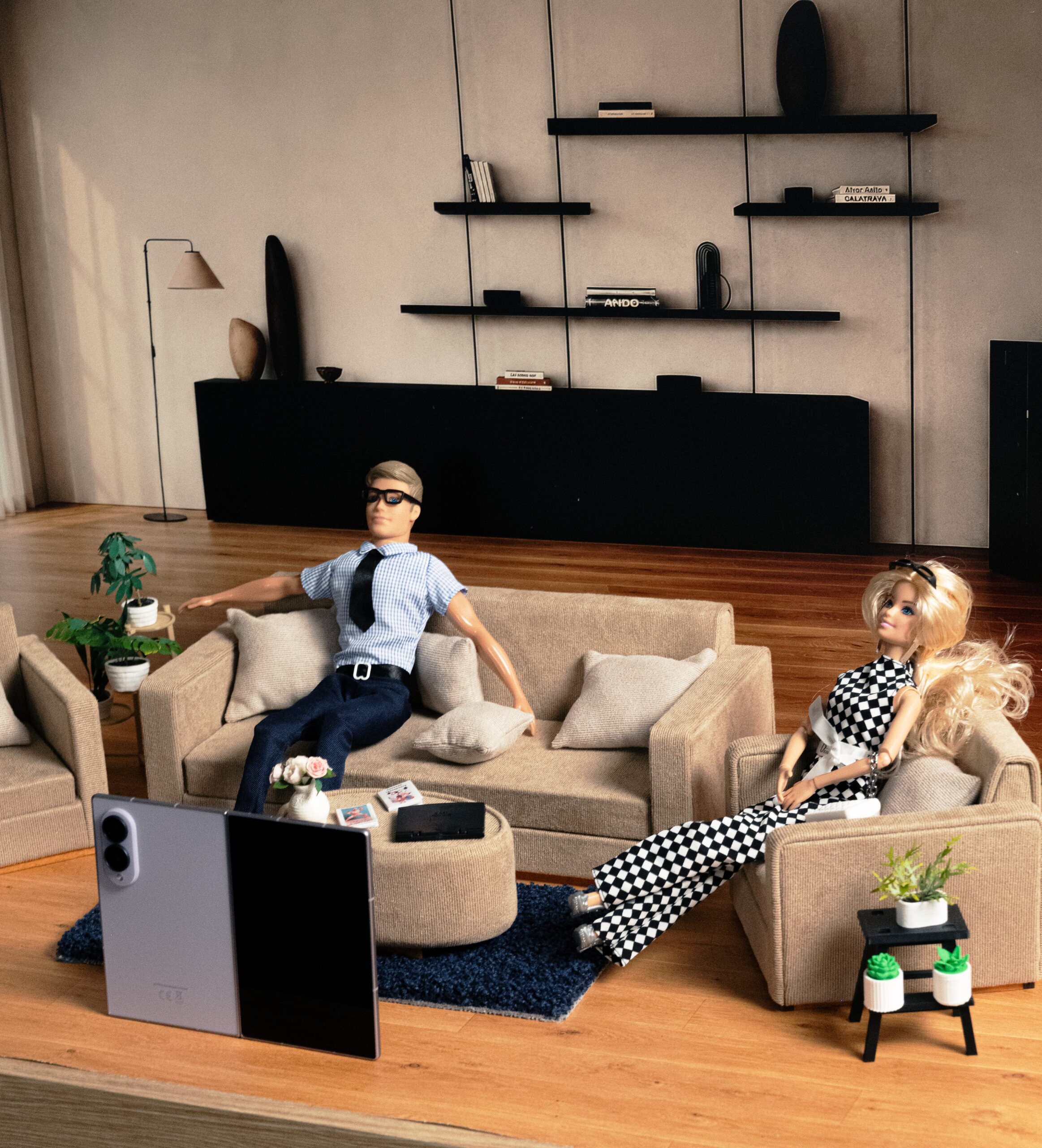 Просмотр мультфильма на Galaxy Z Fold8